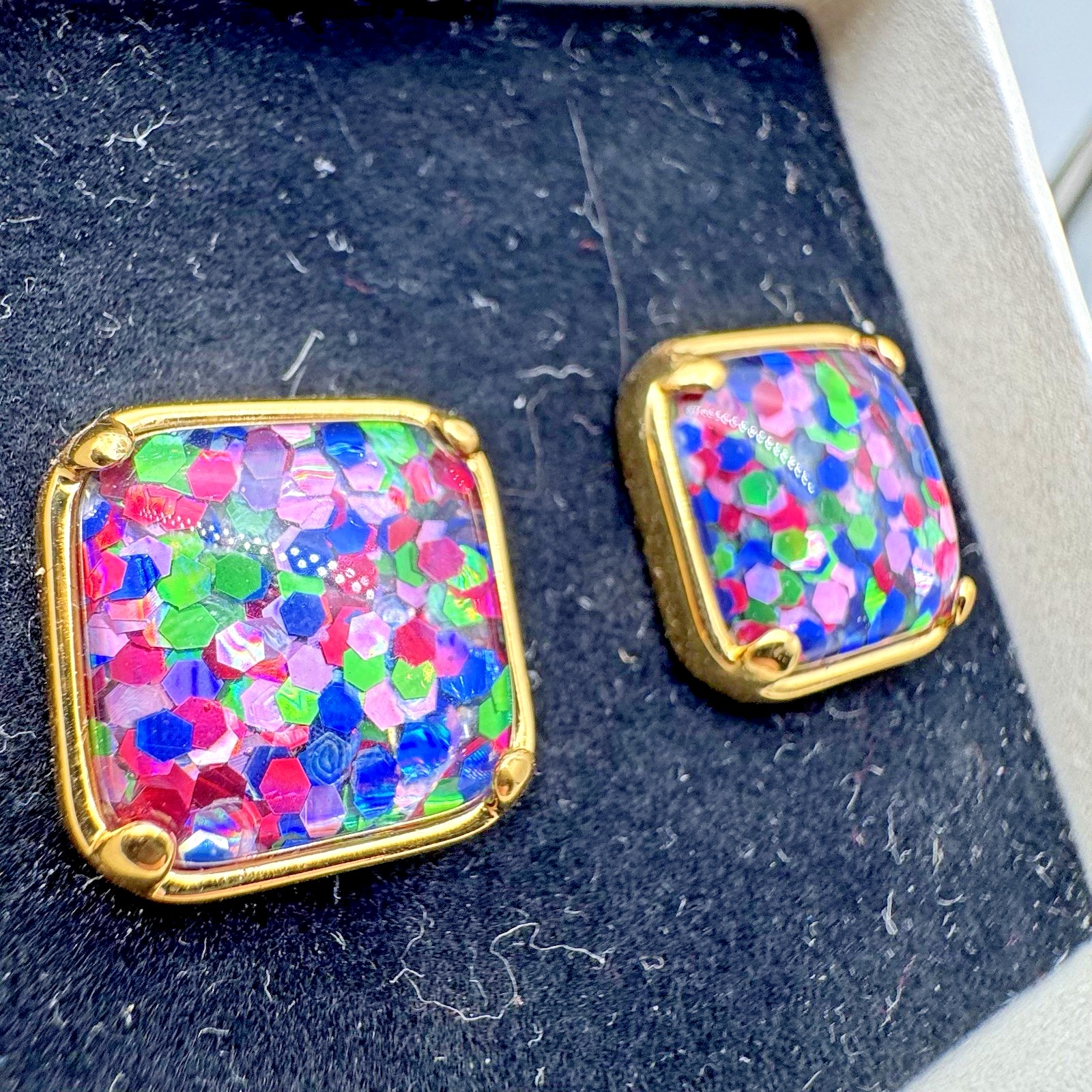 Mary Kay Ear Rings Gold Tone Confetti Ear Rings Square Stud Multicolor